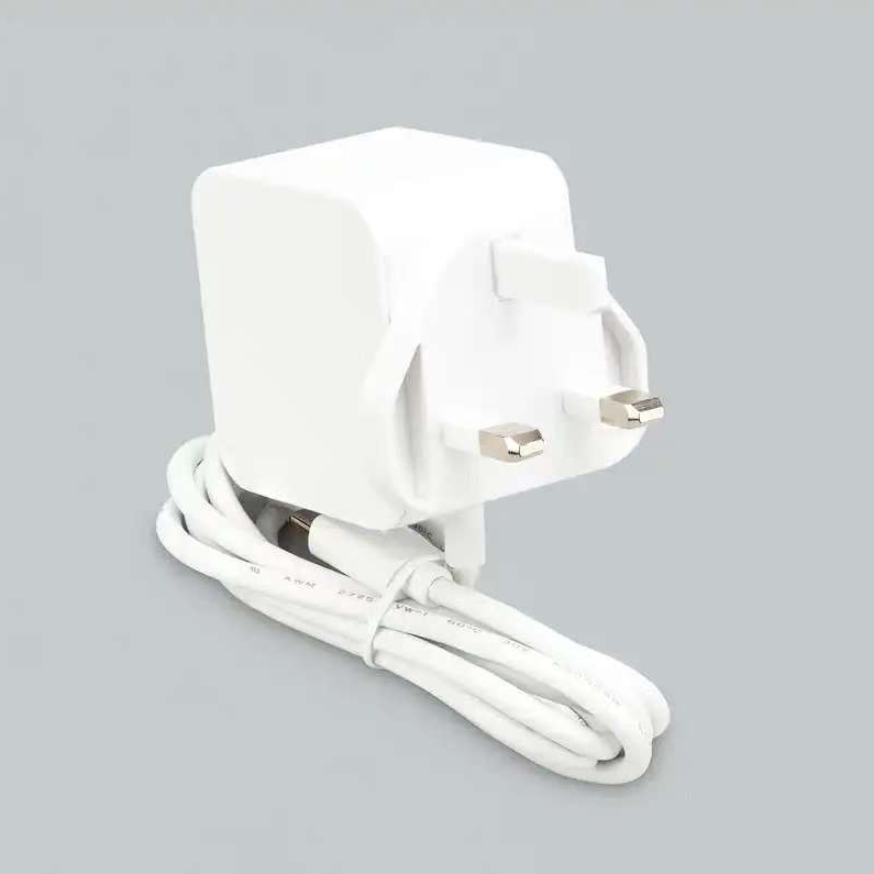Raspberry Pi 27W USB-C Power Supply Black US